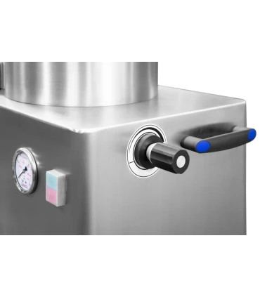 default_cat_name) (product_name) (product_reference)