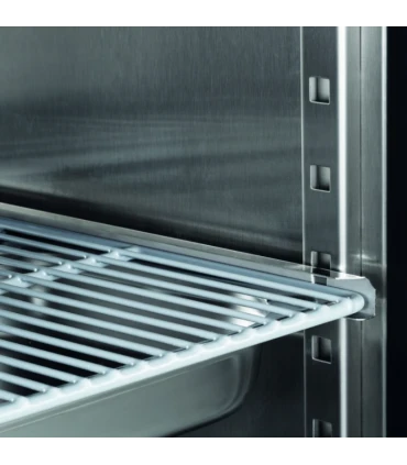 Armarios de Pastelería Armario refrigerado ventilado GN 2/1 ARG 140 GN Más que Frío ARG 140 GN