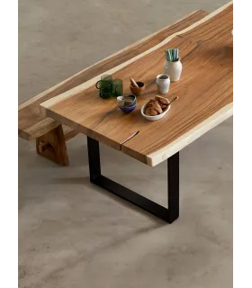 Mesa de comedor Viva estilo industrial en madera de Suar y forja