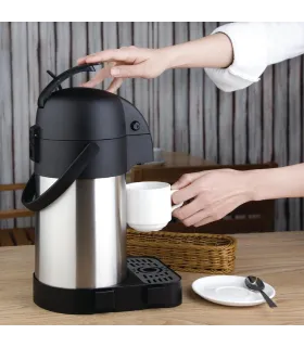 Termo con bomba de palanca 2,5L Olympia