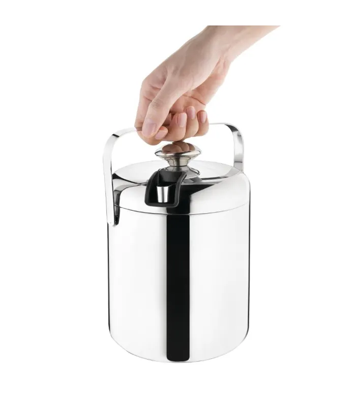 default_cat_name) (product_name) (product_reference)