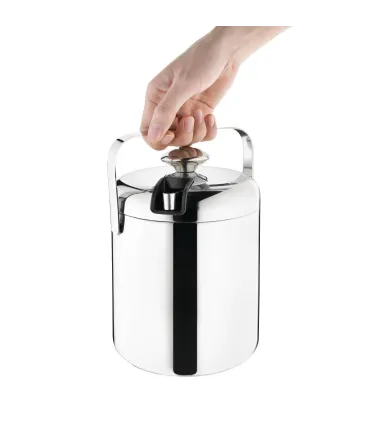 default_cat_name) (product_name) (product_reference)