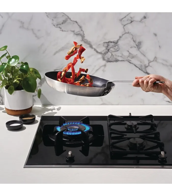 default_cat_name) (product_name) (product_reference)