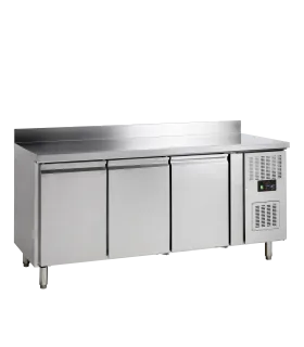 Mesa fría de refrigeración 3 puertas GN1/1 GC73
