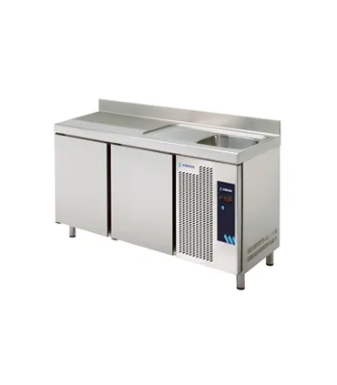 Mesas Frías con Fregadero Mesa Refrigerada 2 puertas GN 1/1 fondo 700mm con fregadero Edenox MPGF-135 HC Edenox 19059859 Mesas Frías con Fregadero Mesa Refrigerada 2 puertas GN 1/1 fondo 700mm con fregadero Edenox MPGF-135 HC Edenox 19059859