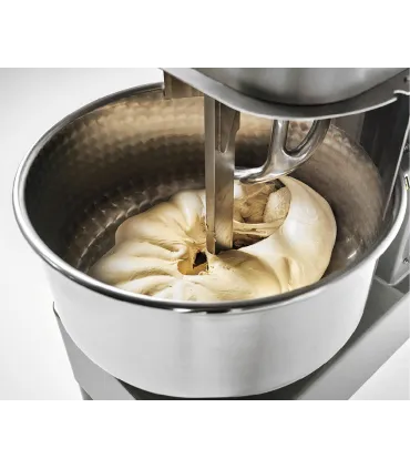 default_cat_name) (product_name) (product_reference)