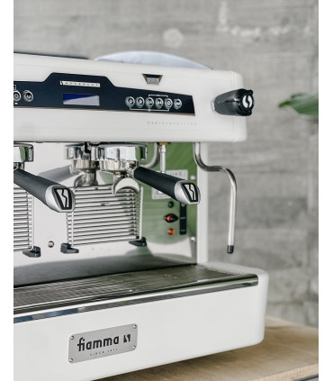Cafeteras Profesionales Cafetera expresso automática de 3 grupos Fiamma Quadrant 3 DSP TC Fiamma
