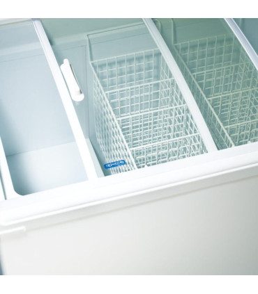 Arcones Congeladores Vitrina curva de Helados tipo arcón GTCV 400 para 9 cubetas de 5l Más que Frío GTCV 400